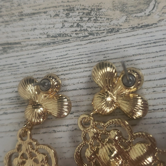 Chandelier drop clear goldtone pierced earrings bridal or special occasion - Picture 4 of 5